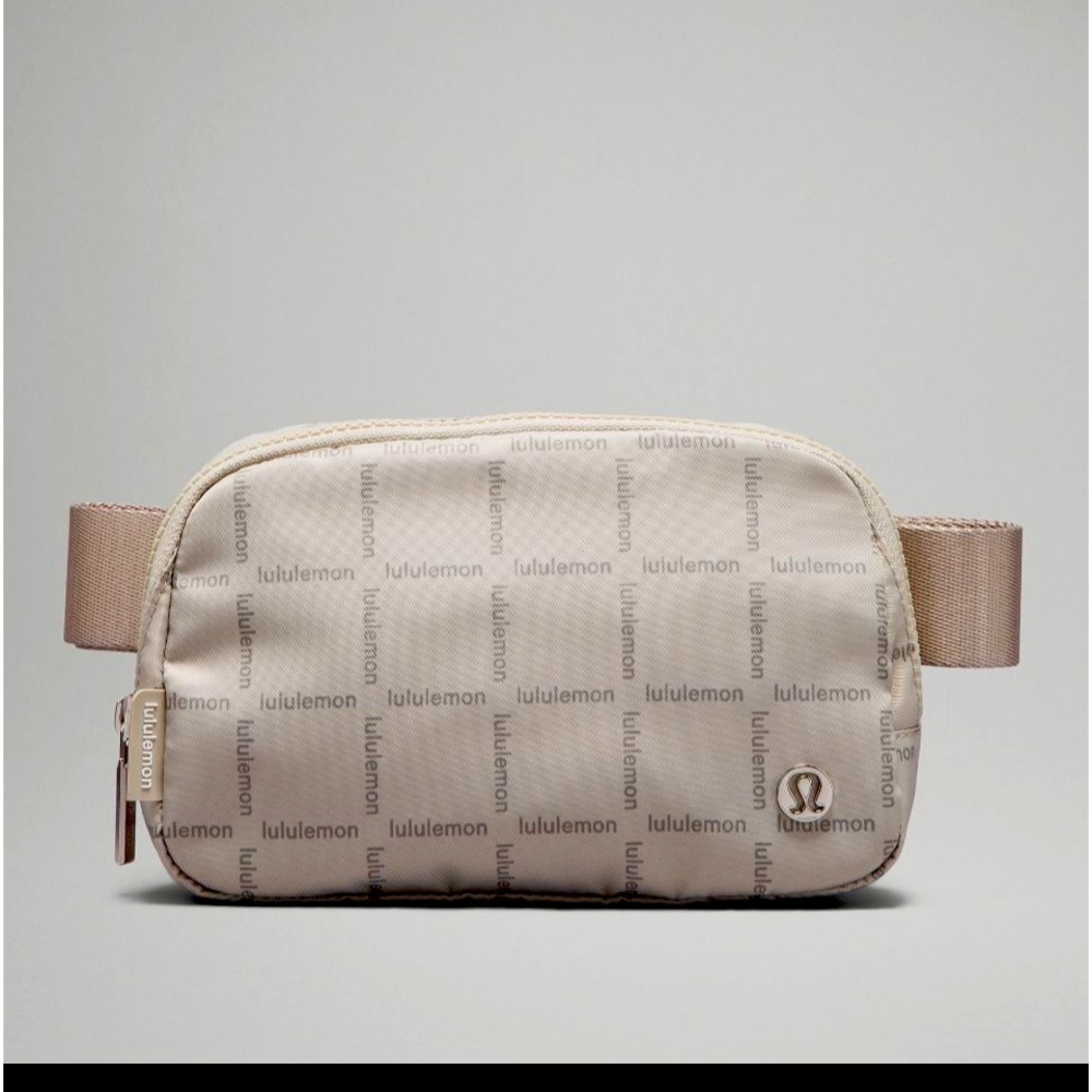 LULULEMON 1L EVERYWHERE BELT BAG IN WORDMARK GRID MINI- RAW LINEN